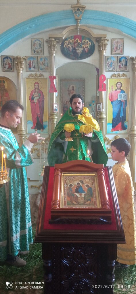 12 июня — День Святой Троицы. С Праздником, православные!